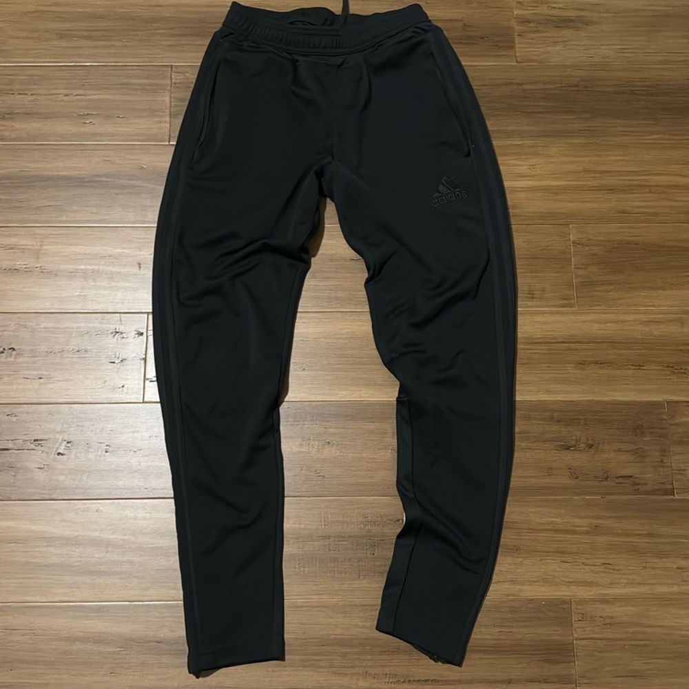Adidas Men’s Soccer pants (sz S))